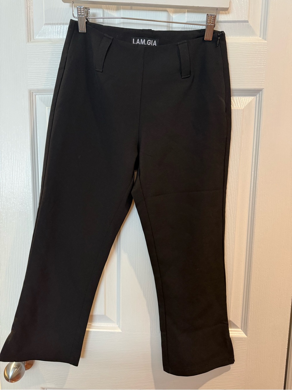I.AM.GIA Black Cropped Tailored Capri Pants
